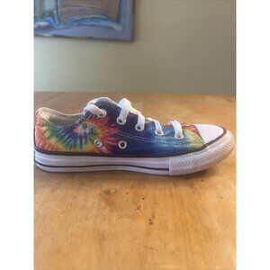 Youth Converse All-Stars Tie Dye Low Top Size 1 Sneaker Shoes